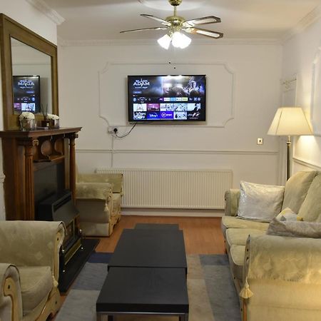 卢顿 Clarendon House酒店 外观 照片