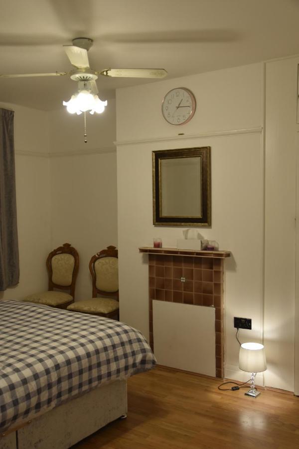 卢顿 Clarendon House酒店 外观 照片